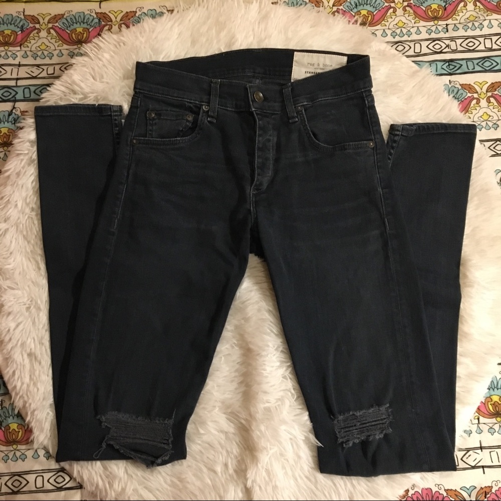 Men’s Rag And Bone Distressed Skinny Jean size 30